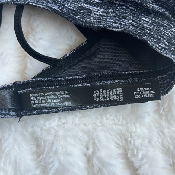 Victoria’s Secret Sport Bra - Picture 4 of 4